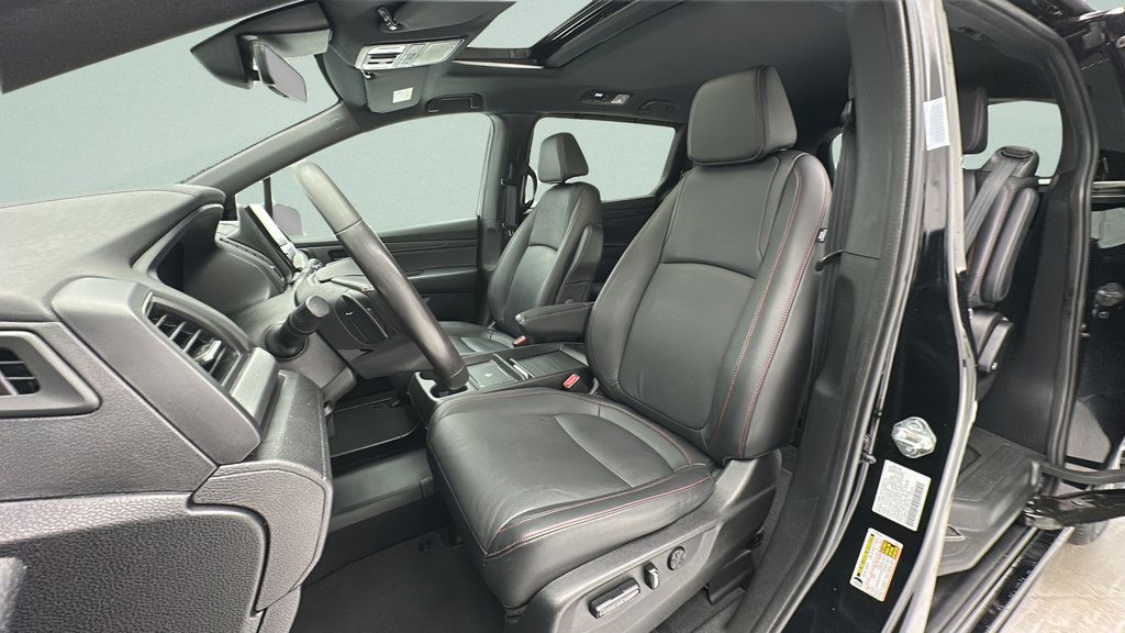 Used 2025 Honda Odyssey Sport-L image 13