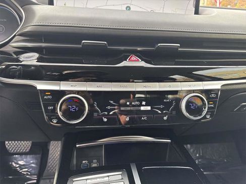 Used 2023 Genesis G80 2.5T image 27