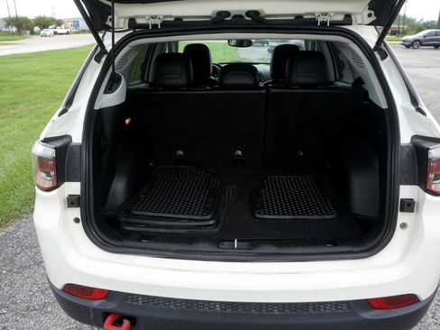 Used 2018 Jeep Compass Trailhawk w/ Leather Interior Group image 21