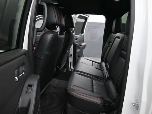Used 2023 Nissan Frontier PRO-4X w/ Pro-4X Premium Package AWD/4WD image 9