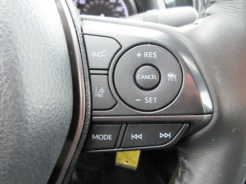 Used 2024 Toyota Camry SE FWD image 24