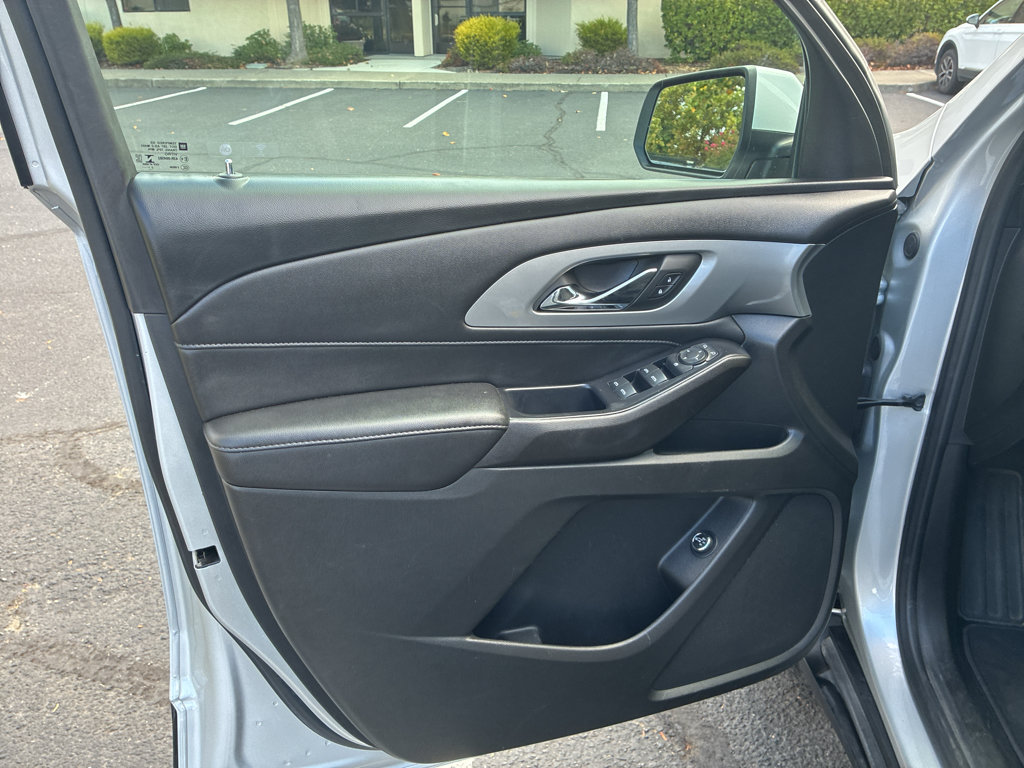 Used 2022 Chevrolet Traverse LT AWD/4WD image 20