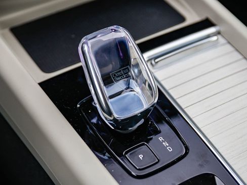 New 2026 Volvo XC60 B5 Ultra image 24