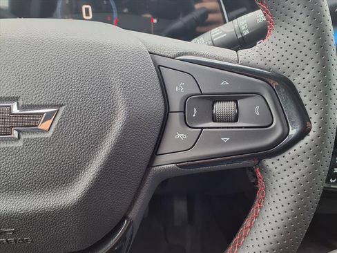 New 2026 Chevrolet Trax RS w/ Sunroof Package FWD image 19