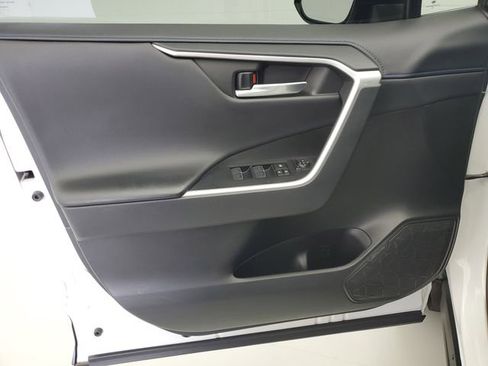 Used 2023 Toyota RAV4 XSE image 21