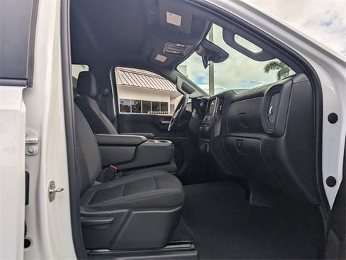 Used 2023 Chevrolet Silverado 1500 Custom image 15