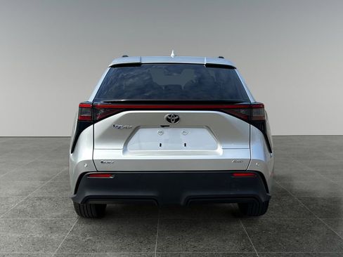 Used 2024 Toyota bZ4X XLE w/ Weather Package image 6