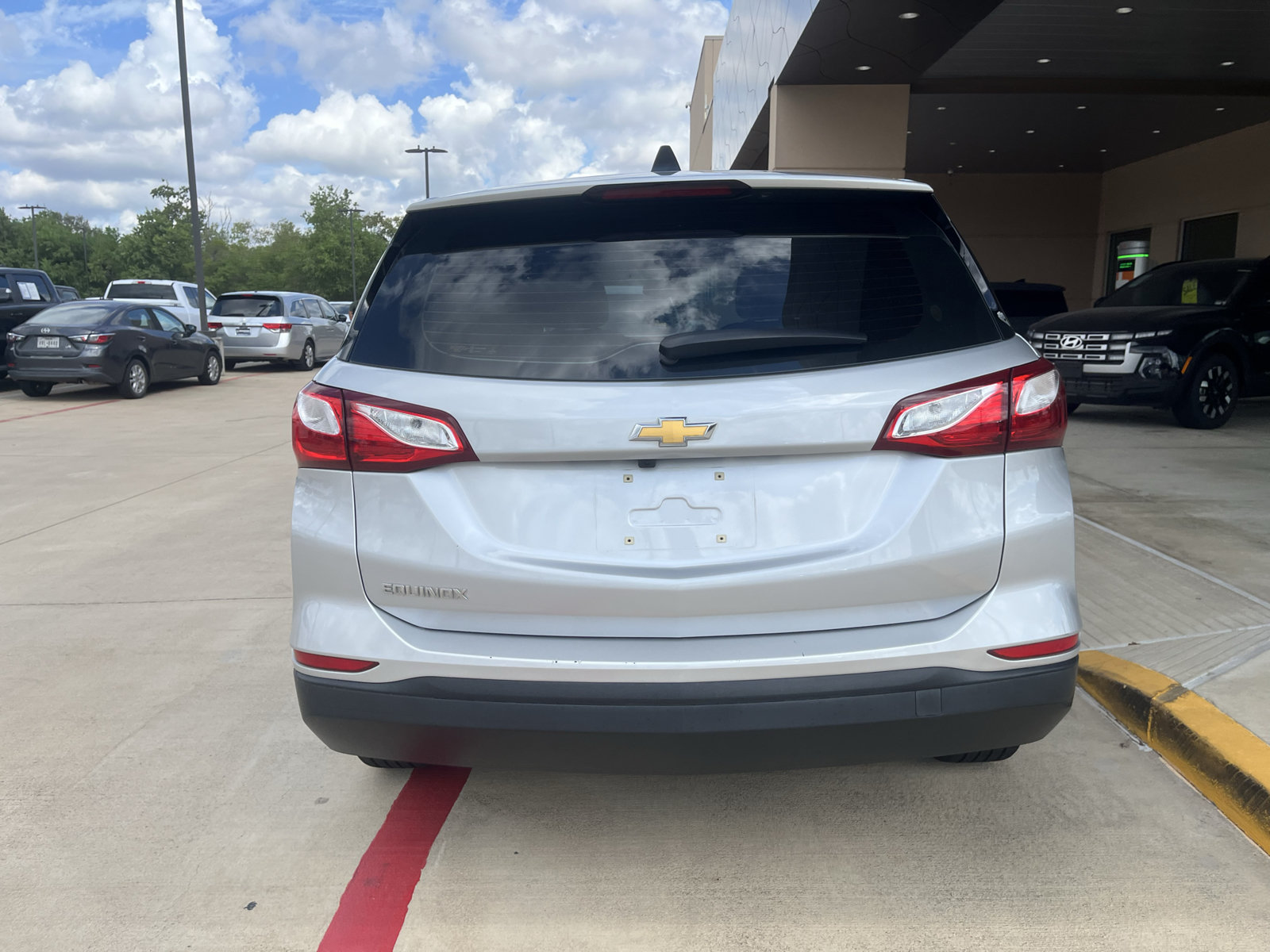 Used 2019 Chevrolet Equinox LS FWD image 6