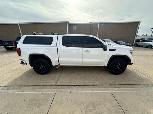 Used 2021 GMC Sierra 1500 Elevation w/ X31 Off-Road Package image 3