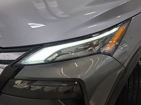 Used 2024 Nissan Rogue S AWD/4WD image 28
