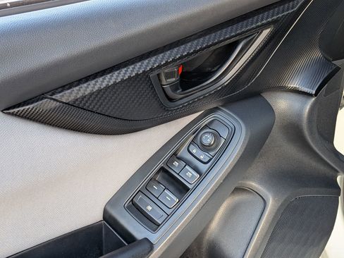 Used 2019 Subaru Crosstrek 2.0i Premium AWD/4WD image 9