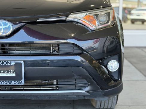 Certified 2018 Toyota RAV4 XLE w/ Convenience Package AWD/4WD image 5