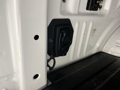 Used 2023 Ford F250 XL w/ STX Appearance Package image 27