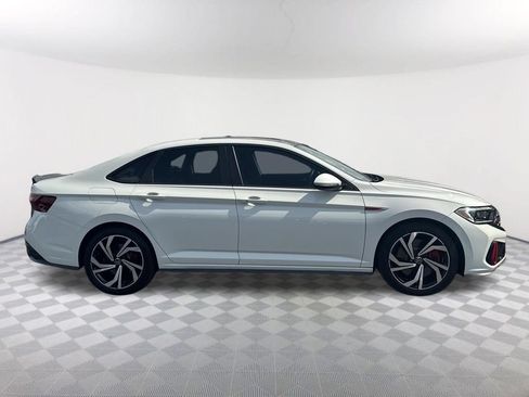 Used 2023 Volkswagen Jetta GLI Autobahn FWD image 4