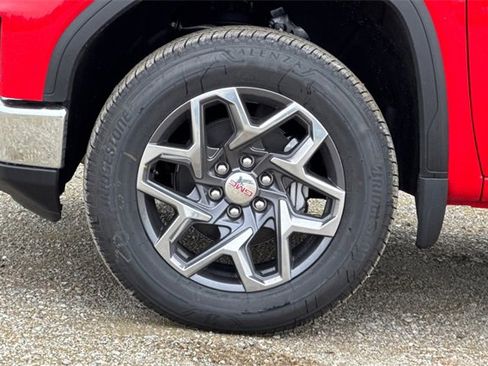 New 2026 GMC Sierra 1500 SLE w/ Preferred Package image 31