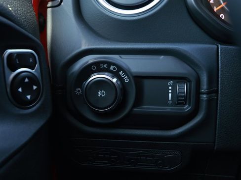 New 2026 Jeep Wrangler Sahara AWD/4WD image 15