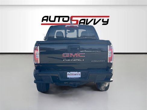 Used 2022 GMC Canyon Denali image 7
