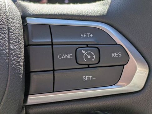 New 2026 Jeep Compass Latitude w/ Sun and Sound Group AWD/4WD image 23