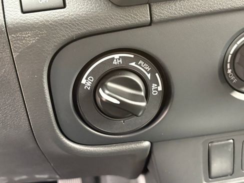 New 2026 Nissan Frontier SV w/ Tow Package image 16