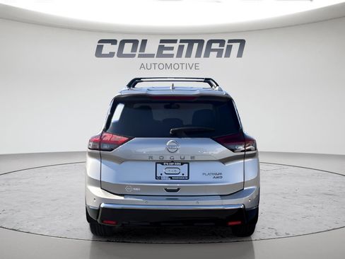 New 2026 Nissan Rogue Platinum image 4