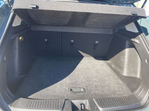 Used 2025 Chevrolet Trax LT image 31