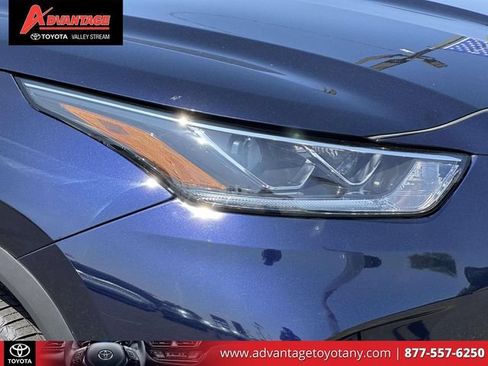Used 2023 Toyota Highlander Platinum AWD/4WD image 12