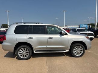 Used 2011 Lexus LX 570 4WD video 2