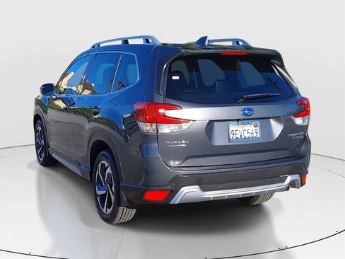 Used 2023 Subaru Forester Touring image 5