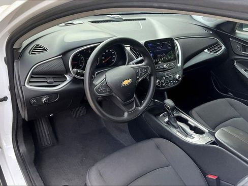 Used 2024 Chevrolet Malibu LT image 15