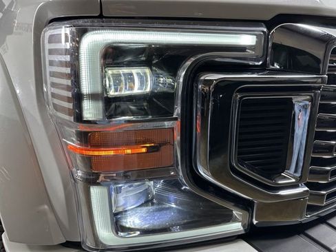 Used 2022 Ford F450 Platinum w/ FX4 Off-Road Package image 4