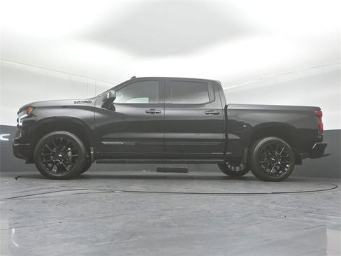 Used 2026 Chevrolet Silverado 1500 High Country w/ Midnight Edition image 34