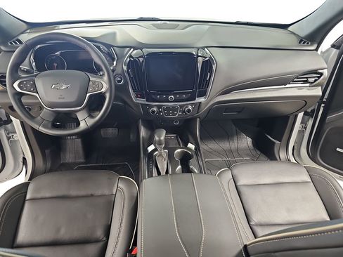 Certified 2023 Chevrolet Traverse Premier w/ Redline Edition AWD/4WD image 11