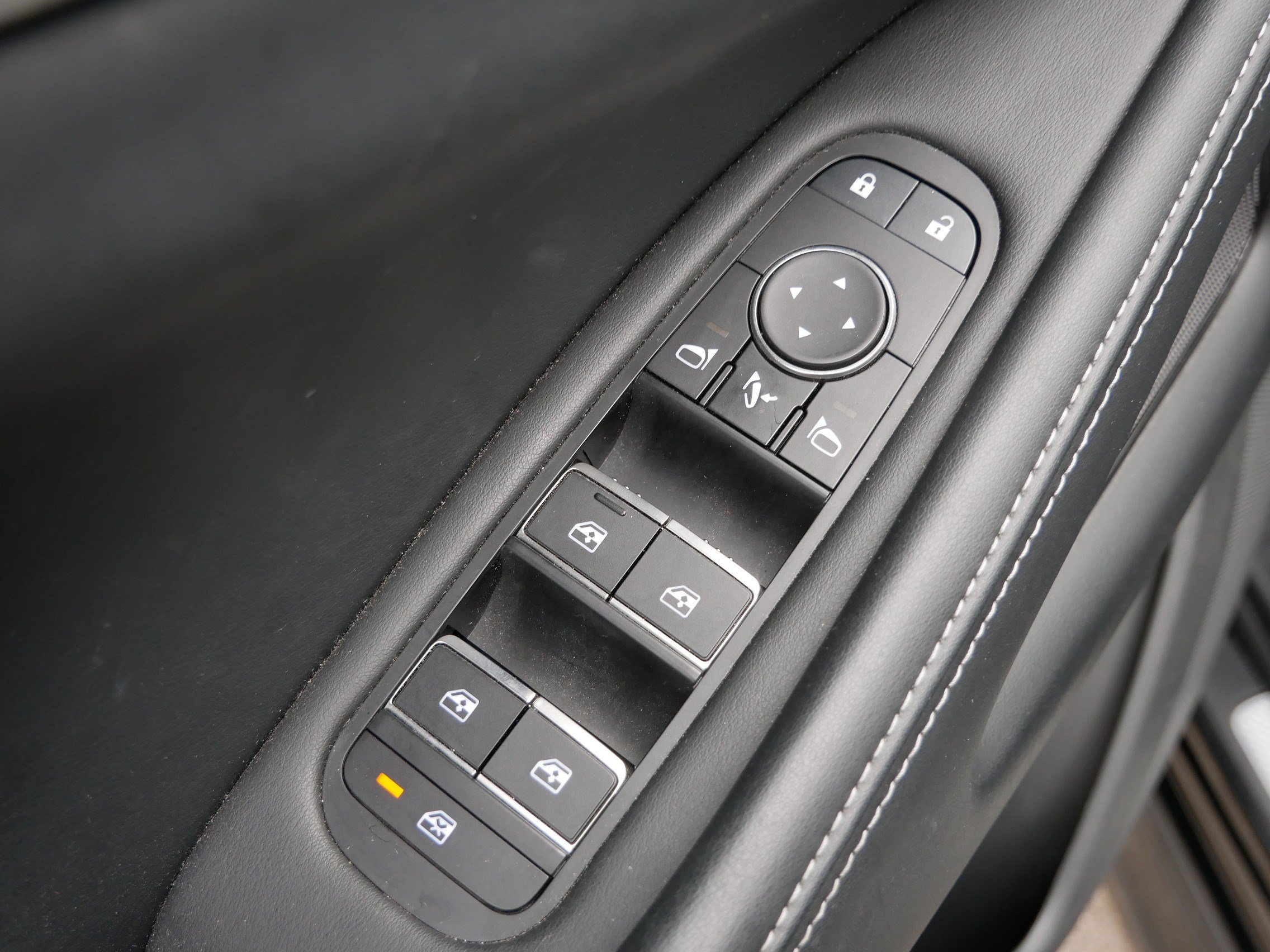 Used 2024 INFINITI QX60 Luxe AWD/4WD image 18