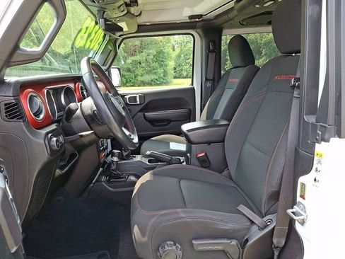 Used 2019 Jeep Wrangler Rubicon AWD/4WD image 13
