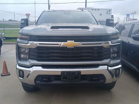 Used 2024 Chevrolet Silverado 2500 LT w/ All Star Edition AWD/4WD image 2
