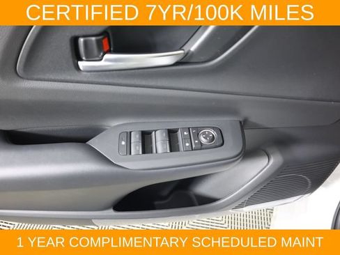 Used 2025 Toyota Prius AWD image 51