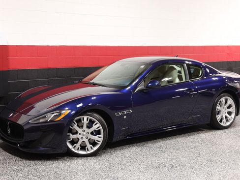 Used 2014 Maserati GranTurismo Sport RWD image 17