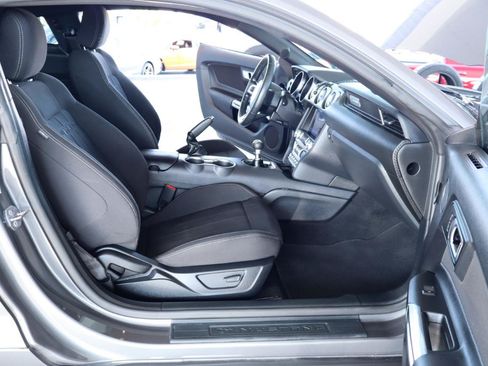 Used 2021 Ford Mustang Coupe RWD image 30