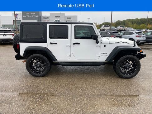 Used 2018 Jeep Wrangler Unlimited Sport w/ Connectivity Group image 7