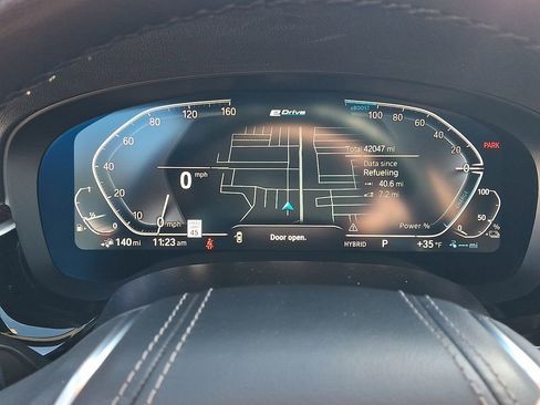 Used 2023 BMW 530e xDrive image 21