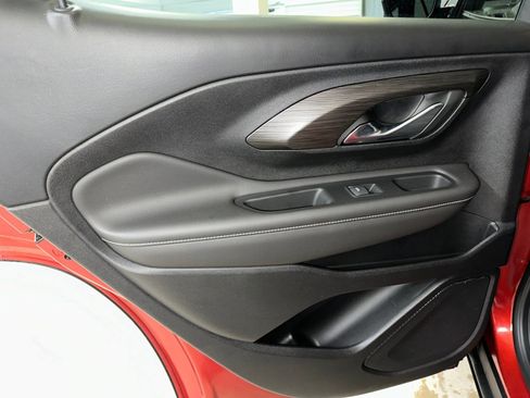 Certified 2023 GMC Terrain SLE w/ Driver Convenience Package image 18