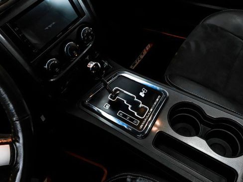 Used 2008 Dodge Challenger SRT8 image 17