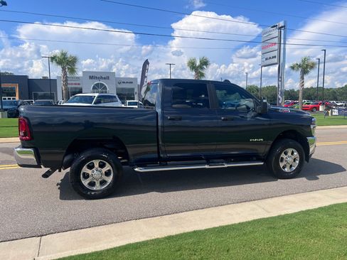 Certified 2026 RAM 2500 Big Horn AWD/4WD image 5