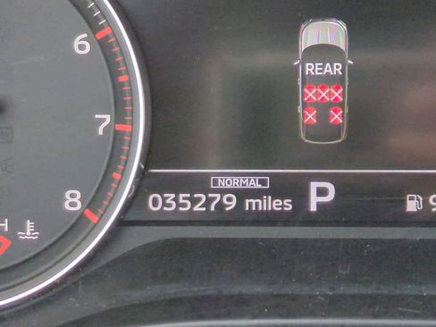 Used 2025 Mitsubishi Outlander SE FWD image 26