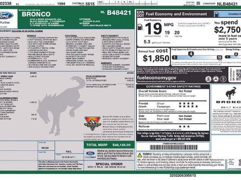 Certified 2022 Ford Bronco Black Diamond AWD/4WD image 2