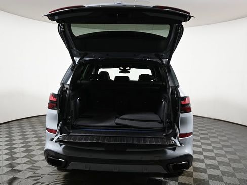 Certified 2025 BMW X5 xDrive50e w/ M Sport Package image 38