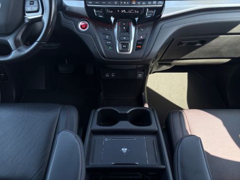 Used 2025 Honda Odyssey Sport-L image 18