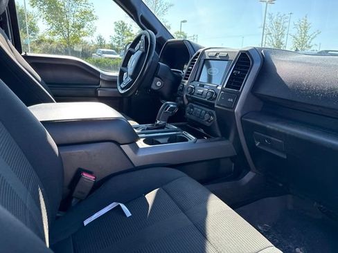Used 2016 Ford F150 XLT w/ Equipment Group 302A Luxury AWD/4WD image 9