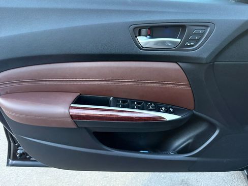 Used 2016 Acura TLX V6 SH-AWD w/ Technology Pkg image 14
