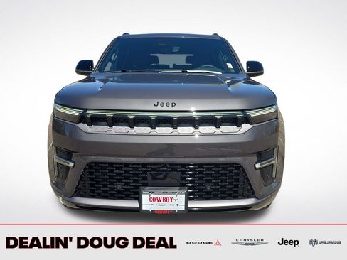 New 2026 Jeep Grand Wagoneer Limited AWD/4WD image 8